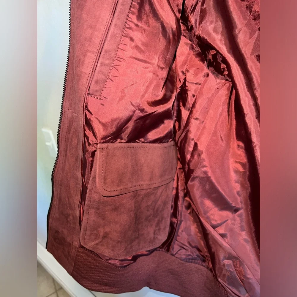 🌟 Sleek Burgundy 100% Goatskin Suede Bomber Jacket by Blank NYC 🌟